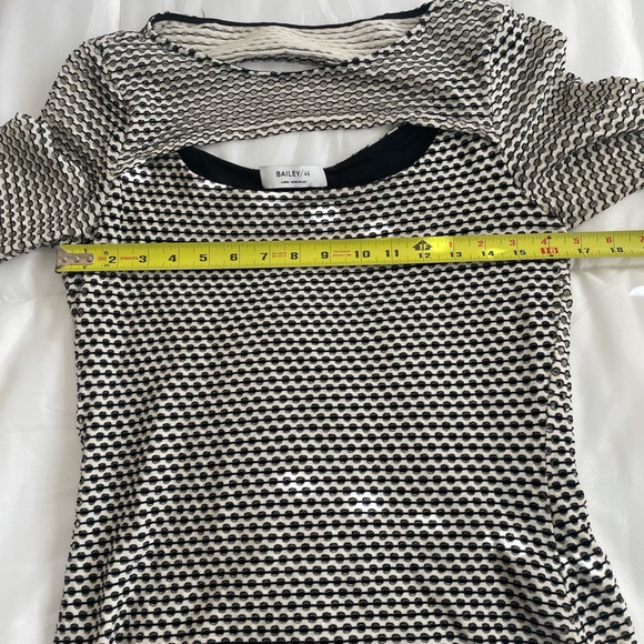 Bailey44 Tomo Khani Top size Large - Picture 10 of 10